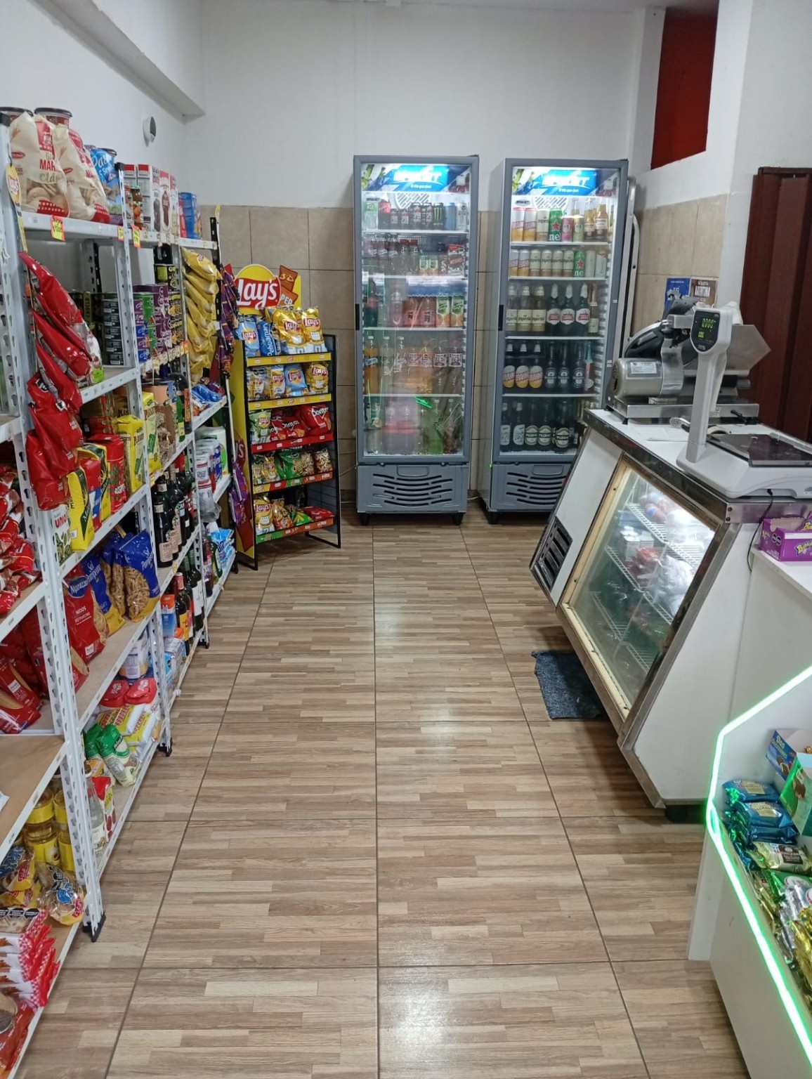Interior del kiosco